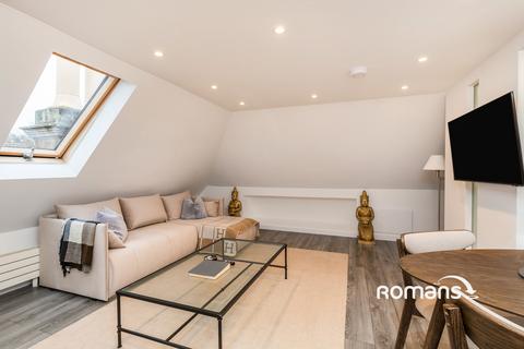 2 bedroom flat to rent, Bridge Road, BS8