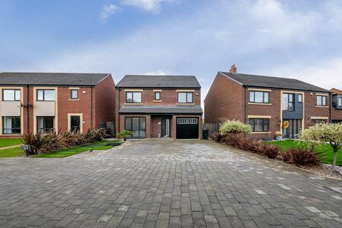 4 bedroom detached house for sale, Merlay Court, Moorfields, NE12
