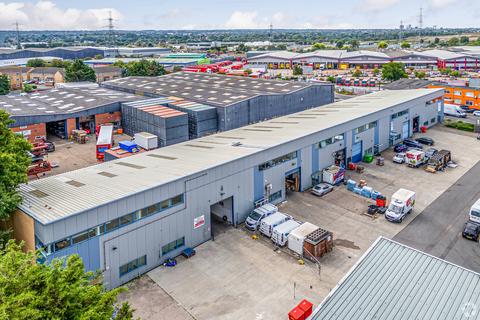 Warehouse to rent, Beddington Farm Rd Croydon CR0 4WP