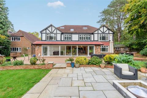 undefined, Waterhouse Lane, Kingswood