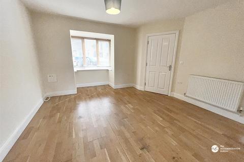 3 bedroom semi-detached house to rent, The Cove, Porthtowan, TR4