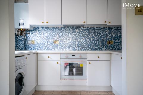 1 bedroom flat for sale, Beechwoods Court, London SE19