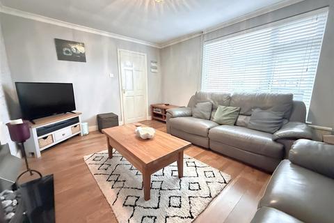 3 bedroom semi-detached house for sale, Bramble Way, Cotgrave