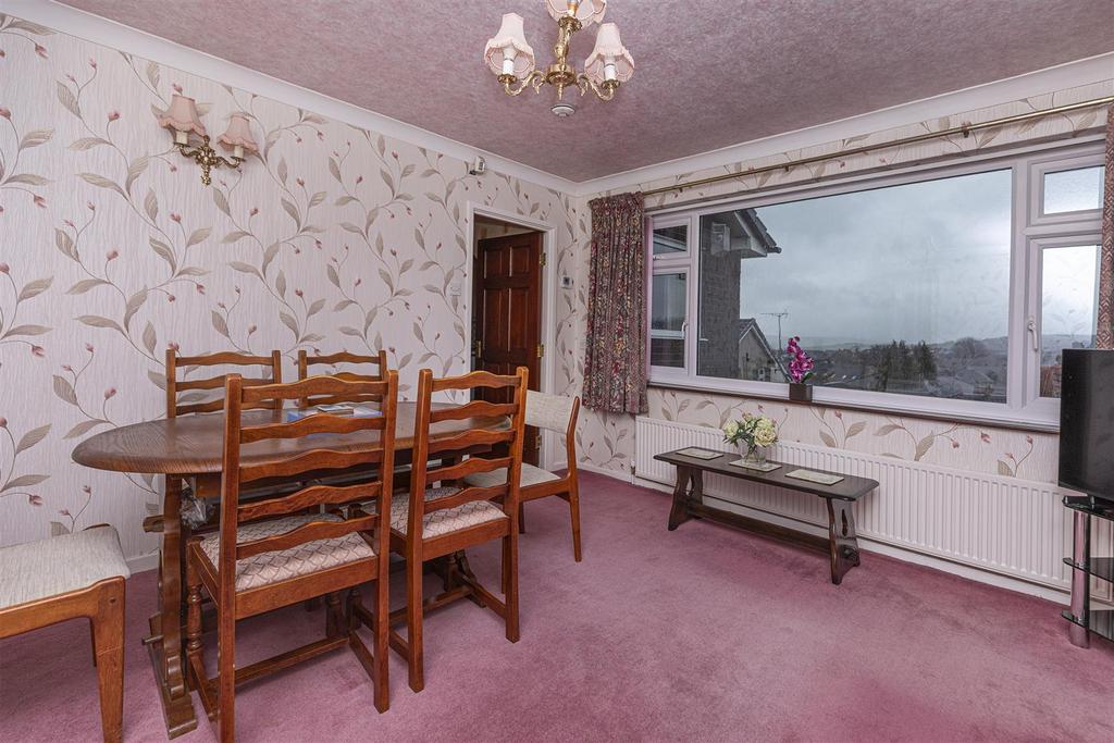 Dining/Sitting Room