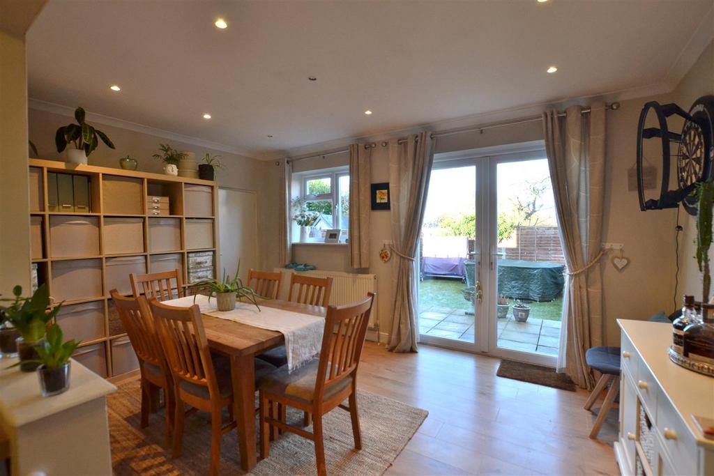 Breakfast Room.JPG