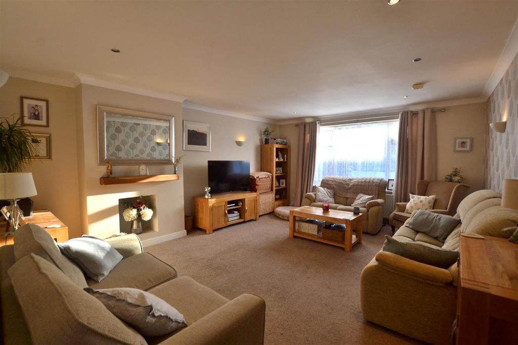 Living Room.JPG