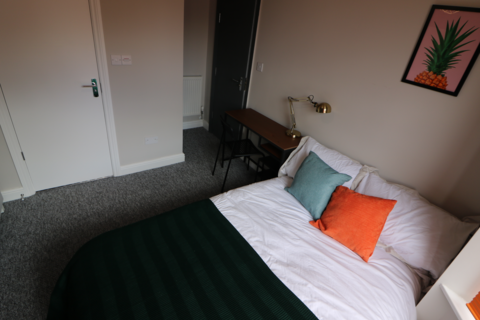 1 bedroom in a house share to rent, 140, Warwick Road OX16