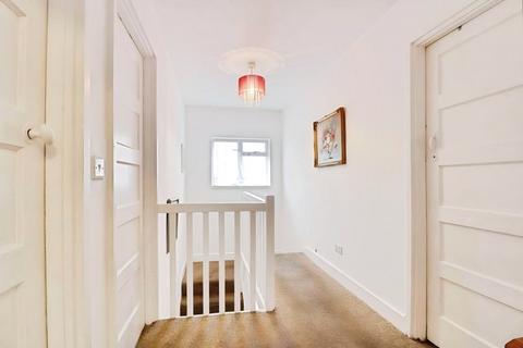 4 bedroom house to rent, Whatley Avenue, London, SW20