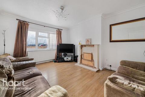 4 bedroom end of terrace house for sale, Highbury Avenue, Thornton Heath