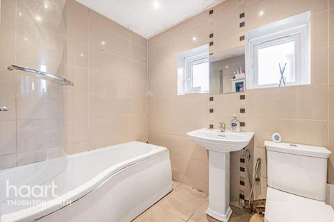 4 bedroom end of terrace house for sale, Highbury Avenue, Thornton Heath