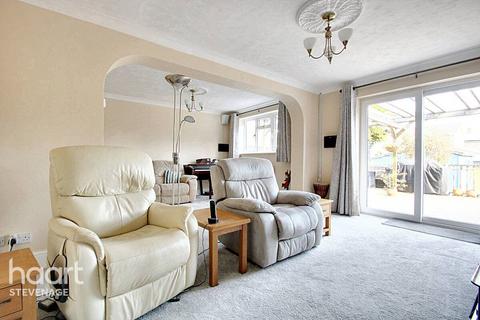 5 bedroom detached house for sale, Marlowe Close, Stevenage