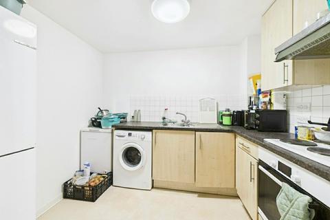 2 bedroom apartment to rent, Jubilee Hall Road, Farnborough, Hampshire, GU14