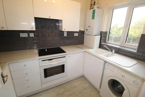 2 bedroom end of terrace house to rent, Laurel Mews, Baldock