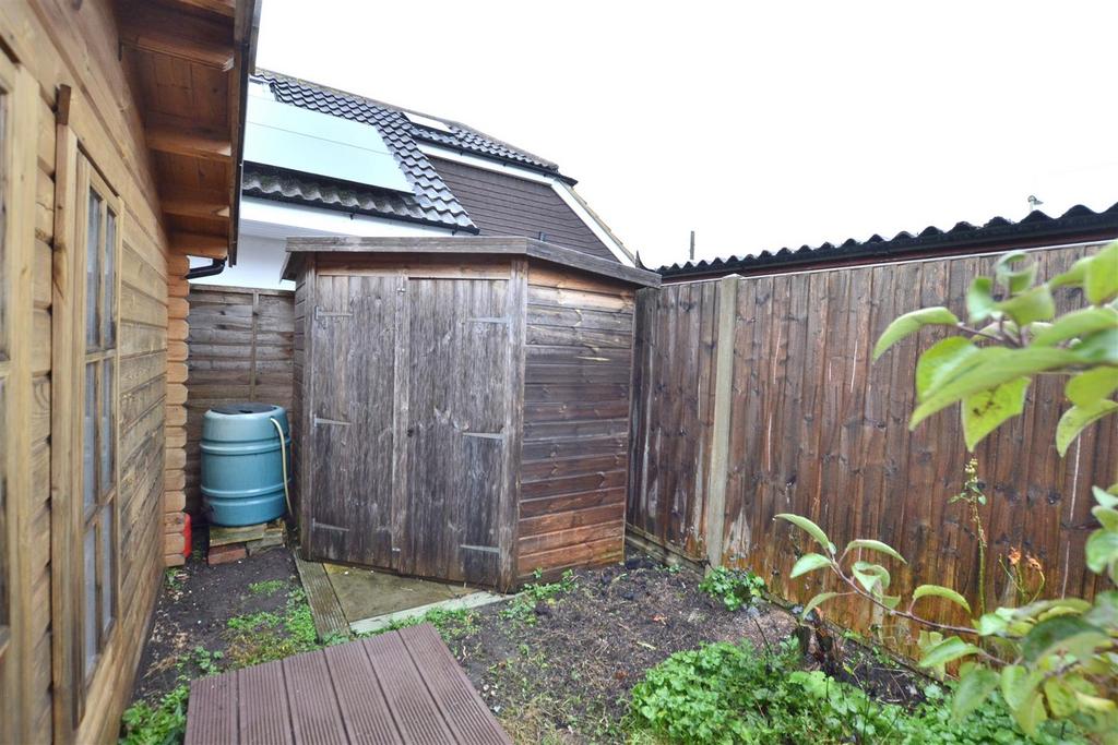 Shed.JPG