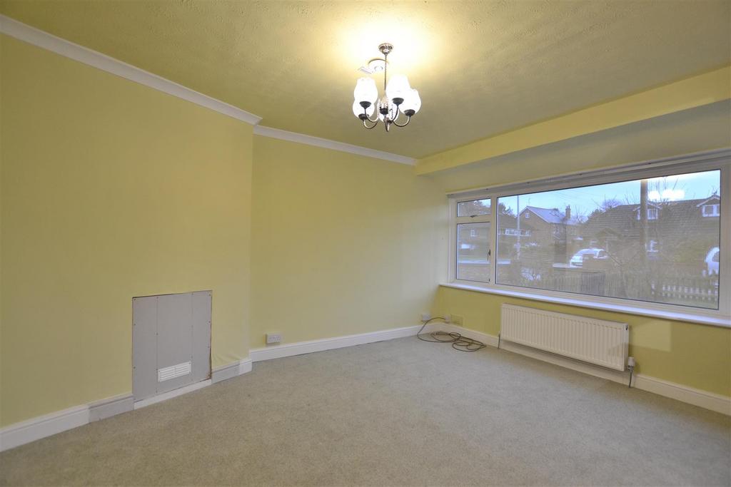 Livingr room.JPG