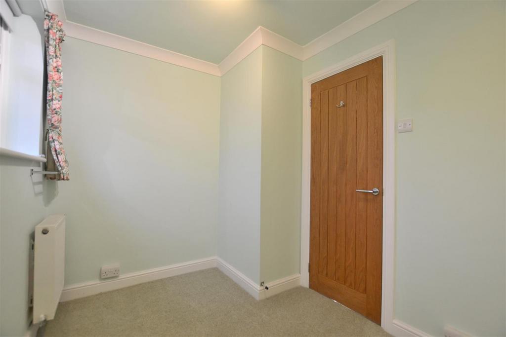 Bedroom 2 .JPG