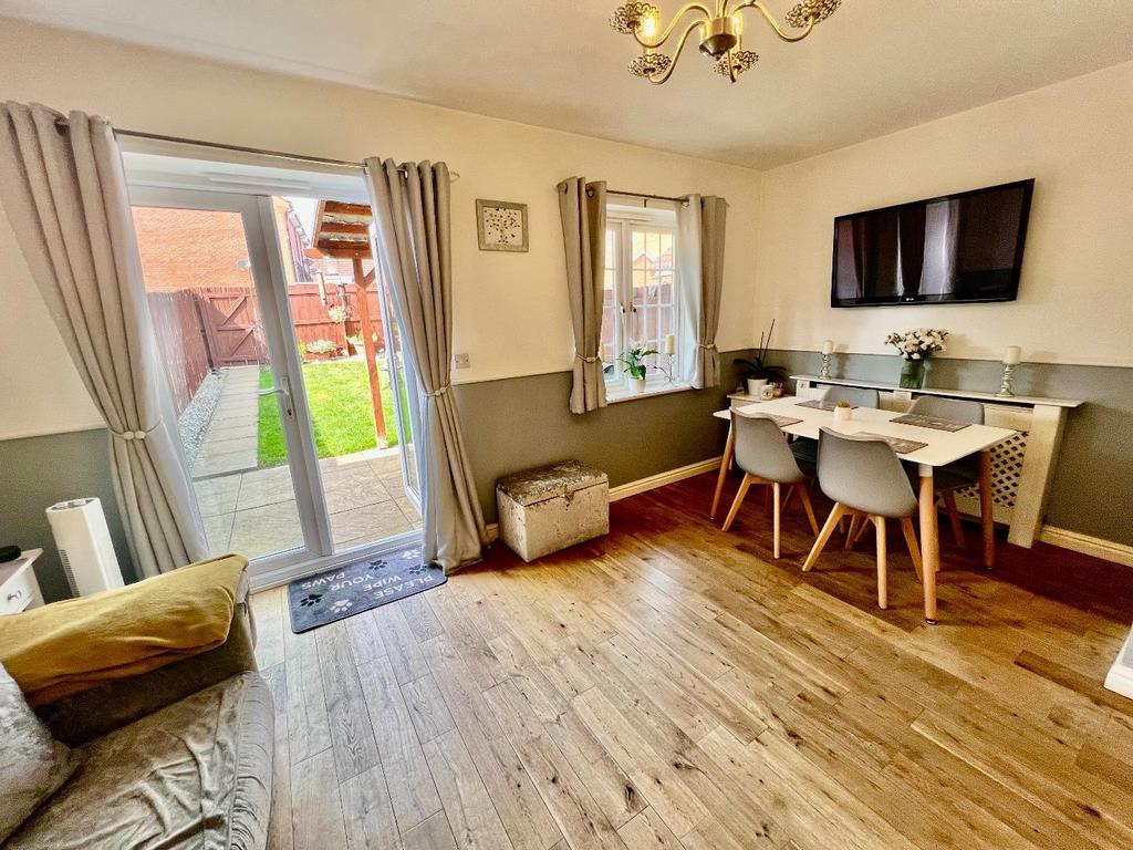 Lounge/Dining Room