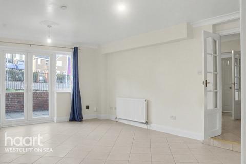 3 bedroom detached house for sale, Ness Road, SOUTHEND-ON-SEA