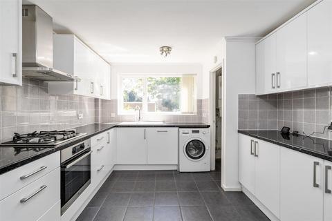 2 bedroom apartment to rent, White House Way, Solihull