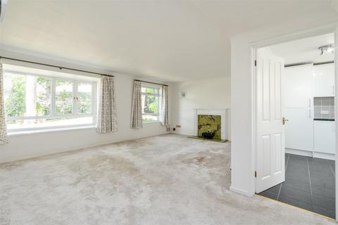 2 bedroom apartment to rent, White House Way, Solihull