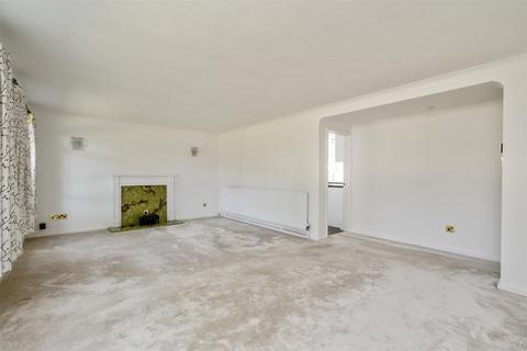 2 bedroom apartment to rent, White House Way, Solihull