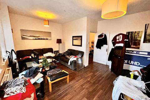 2 bedroom flat for sale, Chandos Street, Deckham, Gateshead, Tyne and Wear, NE8 4AB
