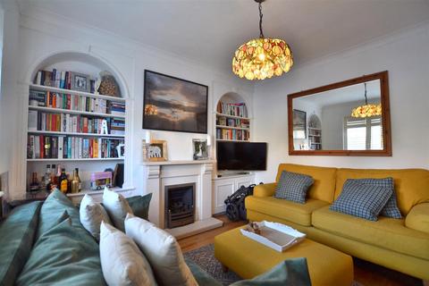 3 bedroom semi-detached house for sale, Cove Road, Fleet GU51