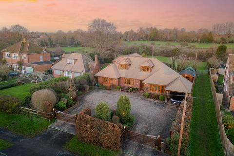 undefined, Worlds End Lane, Weston Turville