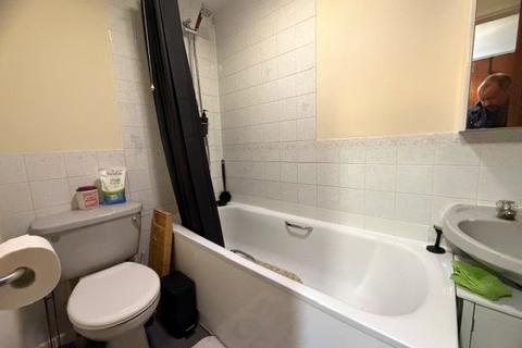 1 bedroom flat to rent, Chesterfields, 37 Cobden Avenue, SO18