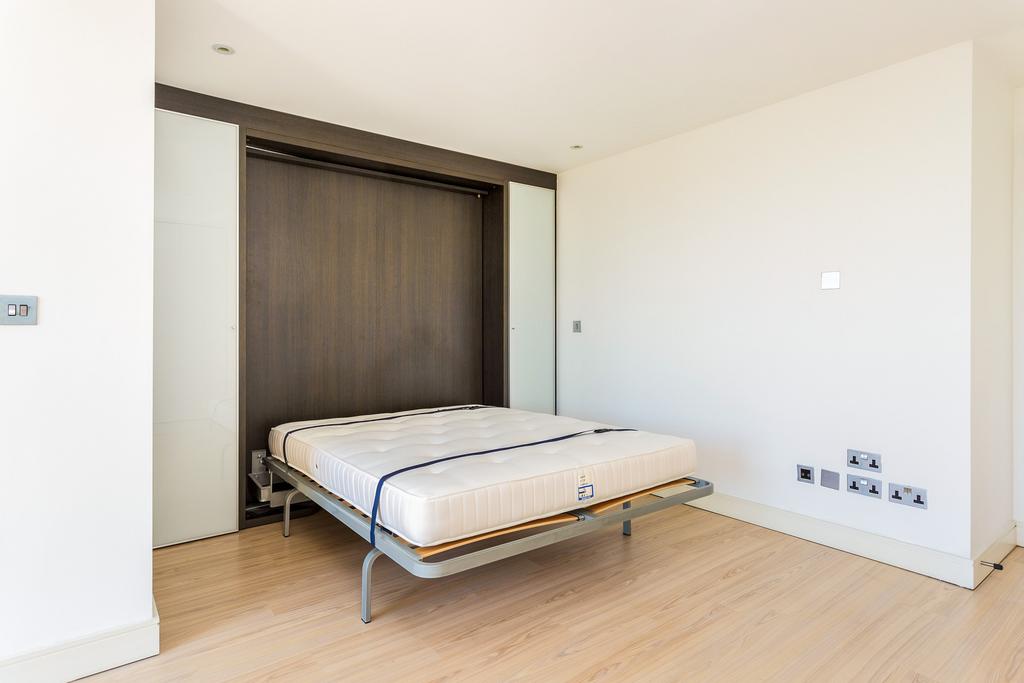 Living area bed 2