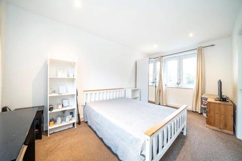 undefined, Hereford Road, Bow, London, E3