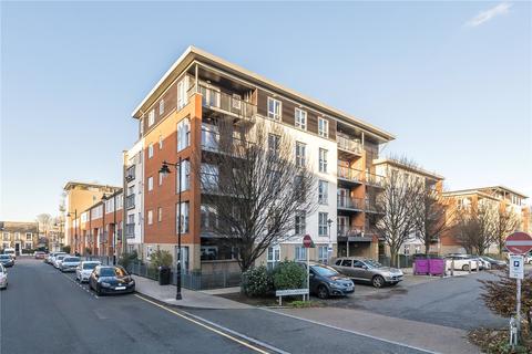 2 bedroom flat for sale, Garway Court, 1 Matilda Gardens, Bow, London, E3