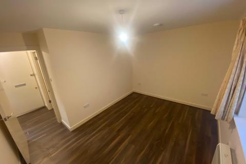2 bedroom flat to rent, Hazelwood Court, London NW10