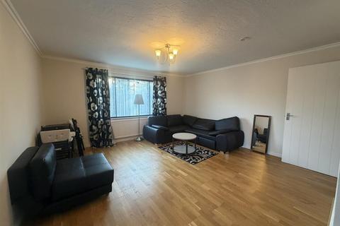 Studio to rent, The Brookdales,, Bridge Lane, London