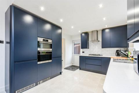 3 bedroom semi-detached house for sale, Lindle Crescent, Preston PR4