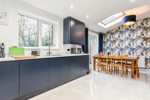 3 bedroom semi-detached house for sale, Lindle Crescent, Preston PR4