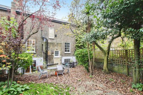 3 bedroom terraced house to rent, Bingham Street, N1