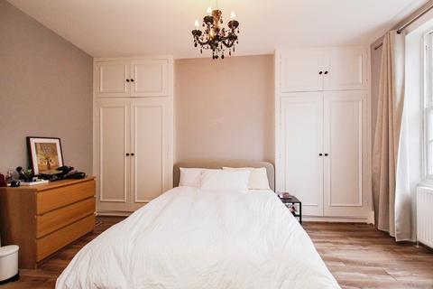 3 bedroom terraced house to rent, Bingham Street, N1