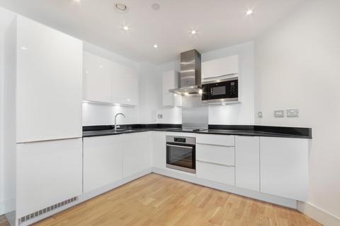 1 bedroom flat to rent, Cityview Point, Leven Road, London, E14