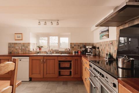 4 bedroom detached house for sale, Waungron Uchaf, Velfrey Road, Whitland