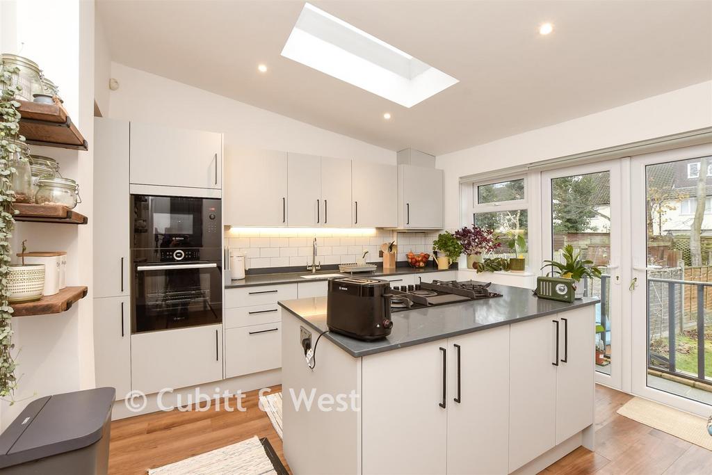 Kitchen/Breakfast Room