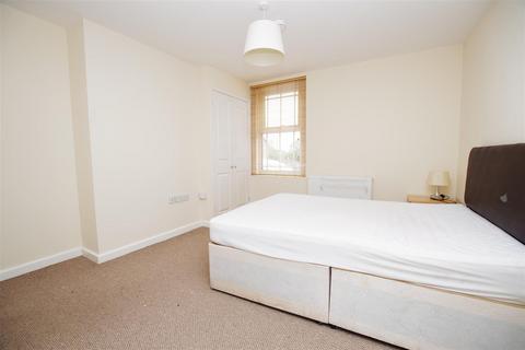undefined, Savernake Street, Swindon SN1