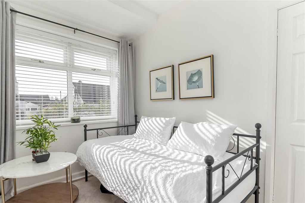 Bedroom 3 - B.jpg