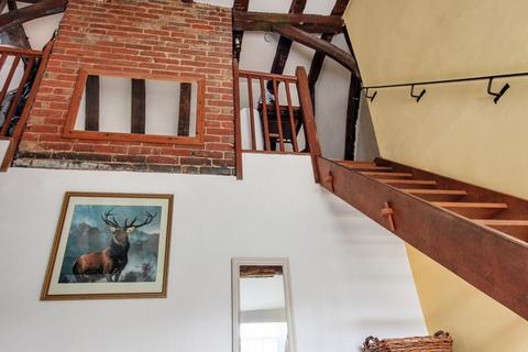2 bedroom semi-detached house for sale, Mill Street, Westerham TN16