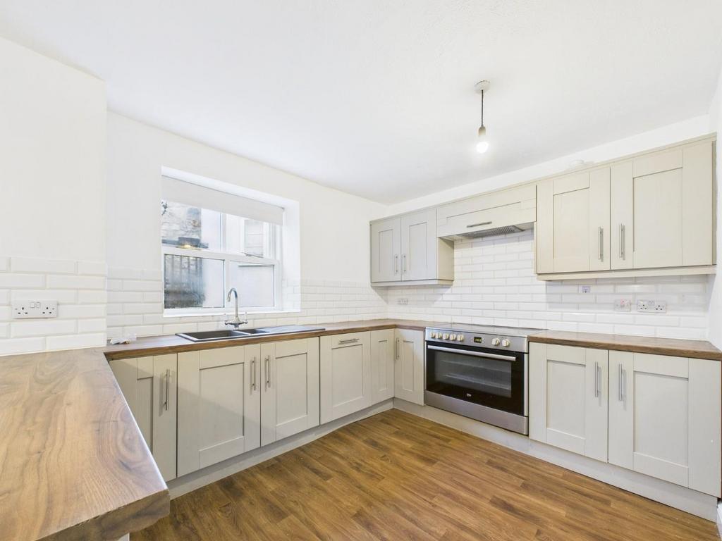 Dining kitchen