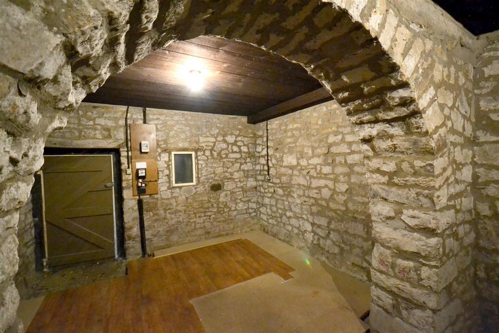 6 West View Cellar 2.jpg