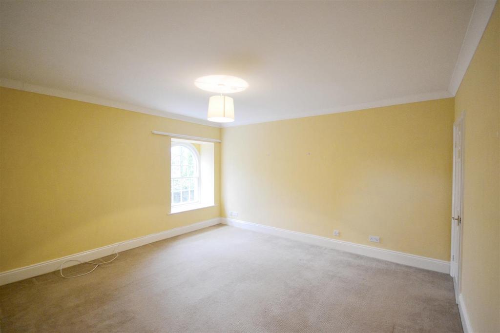 6 West View Lounge.jpg