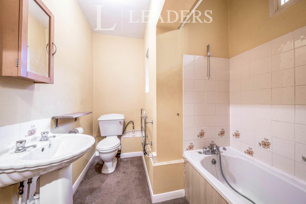 51 E De Parys Ave (9)