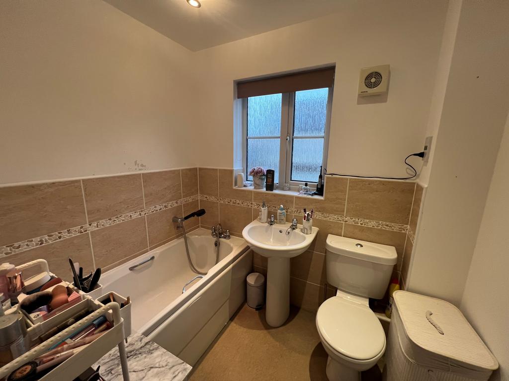 Main bathroom