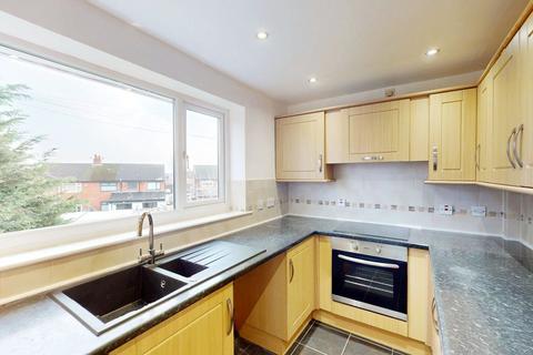 2 bedroom flat to rent, Alexandria Drive, Westhoughton, BL5